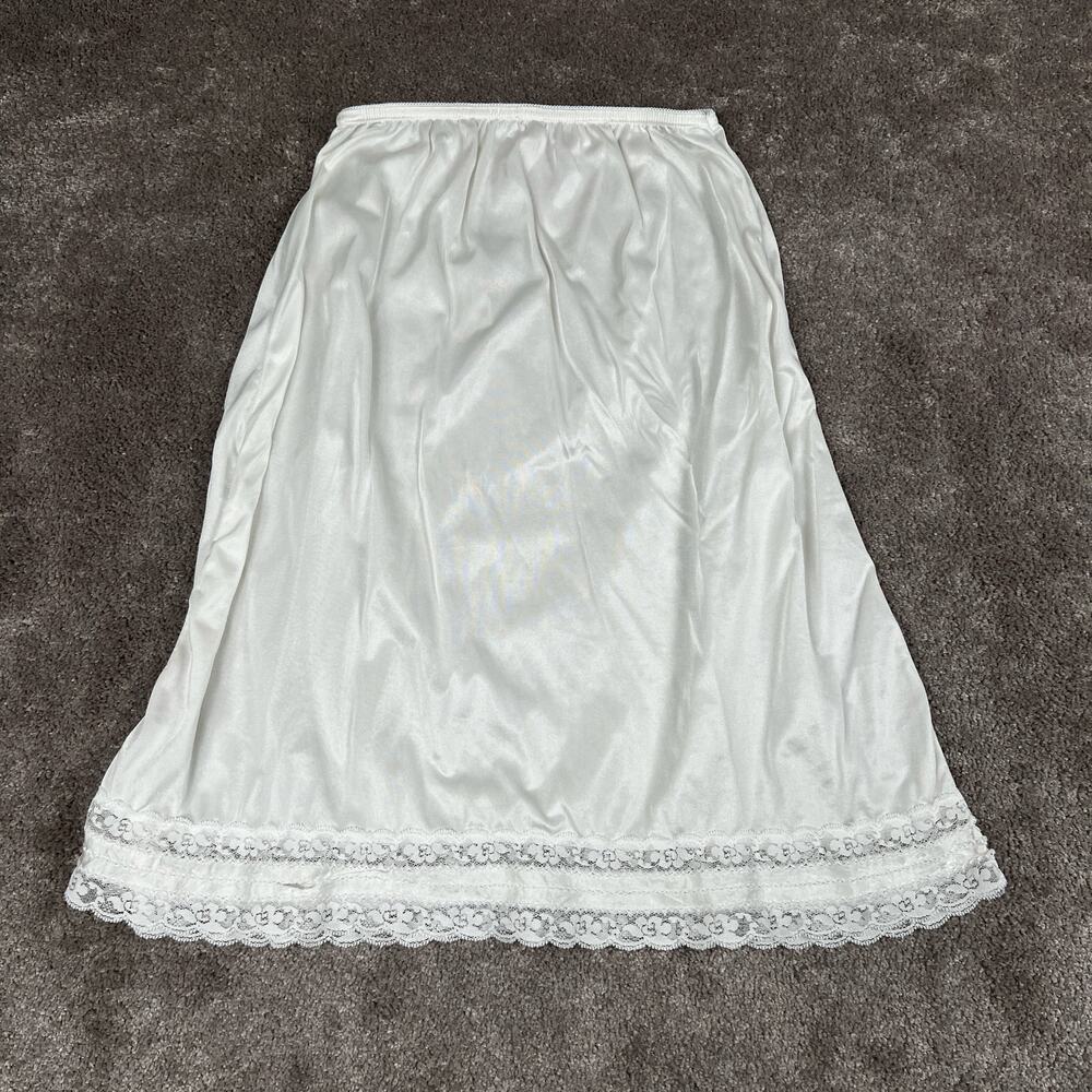 Vintage Mel-Lin Knee Length Slip Size M Nylon USA Lace White Lingerie Romantic